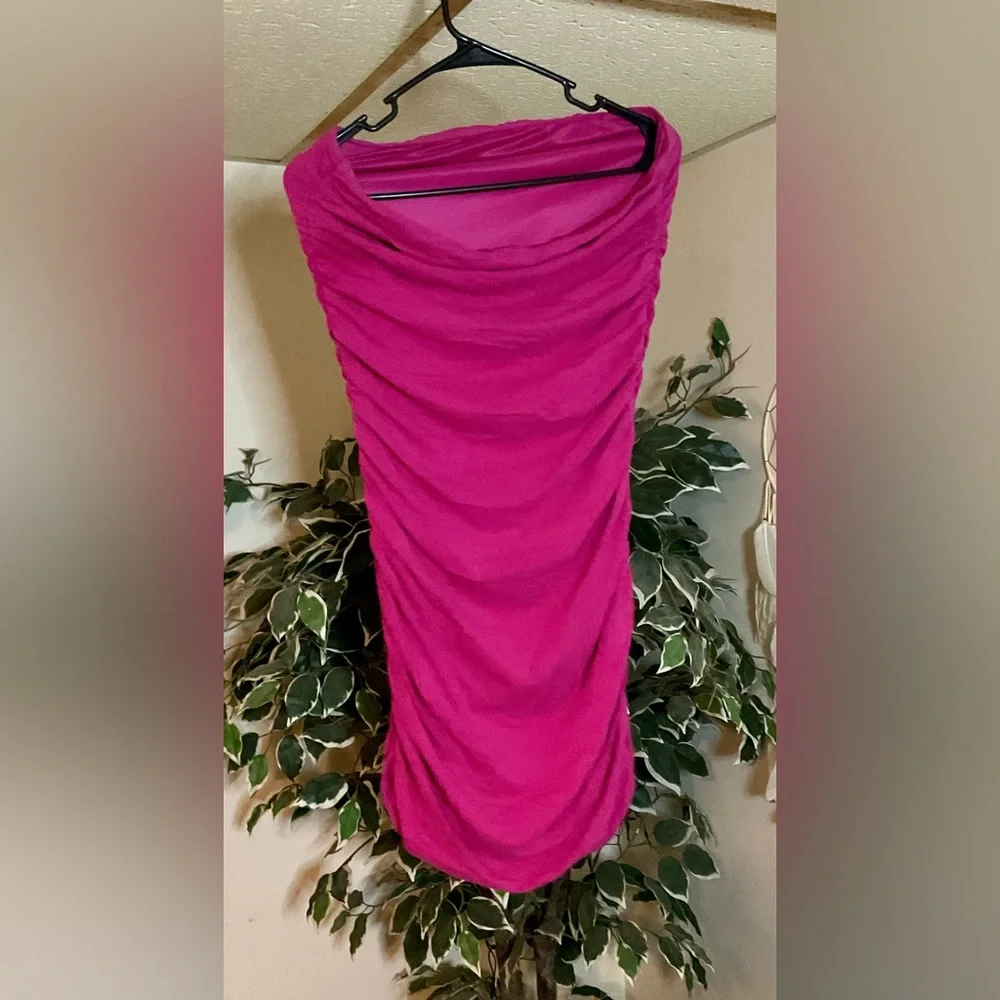 Dress - Picture 2 of 2